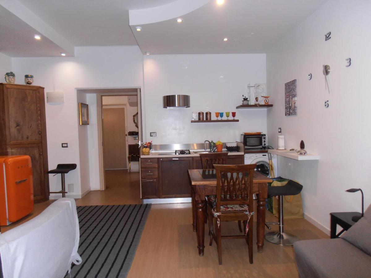 La Residenza Napoli Chiaia Short Let Apartment Superior Via Chiaia 82 외부 사진