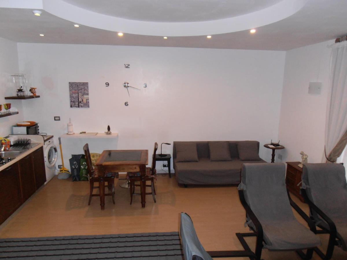 La Residenza Napoli Chiaia Short Let Apartment Superior Via Chiaia 82 외부 사진