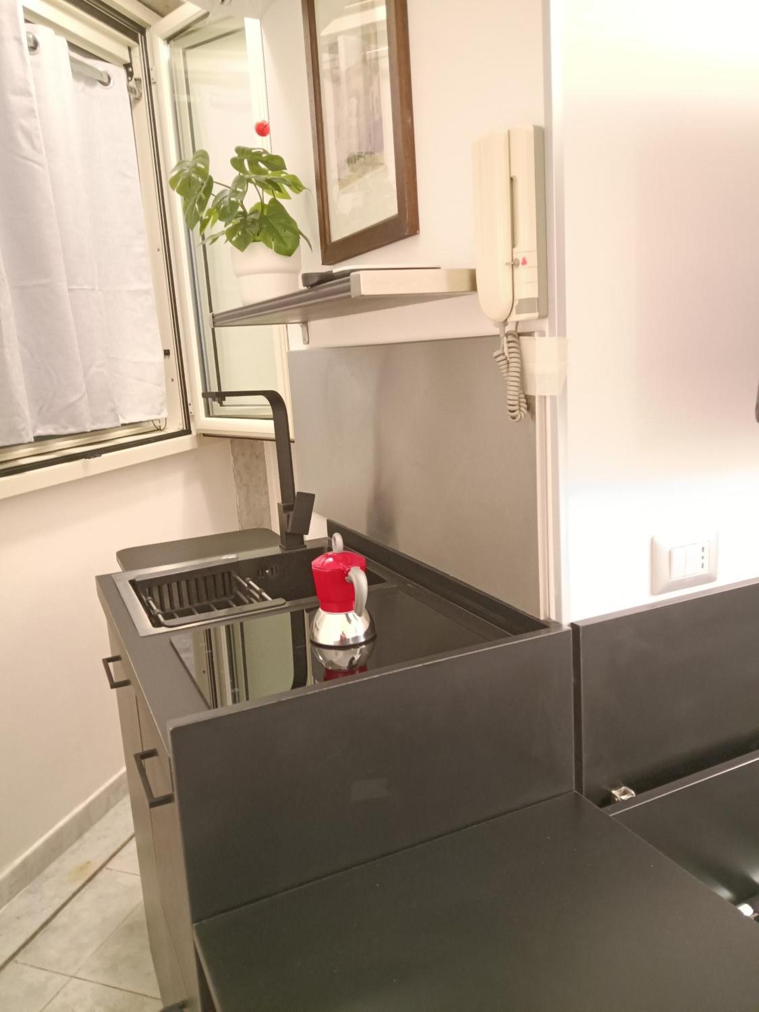 La Residenza Napoli Chiaia Short Let Apartment Superior Via Chiaia 82 외부 사진