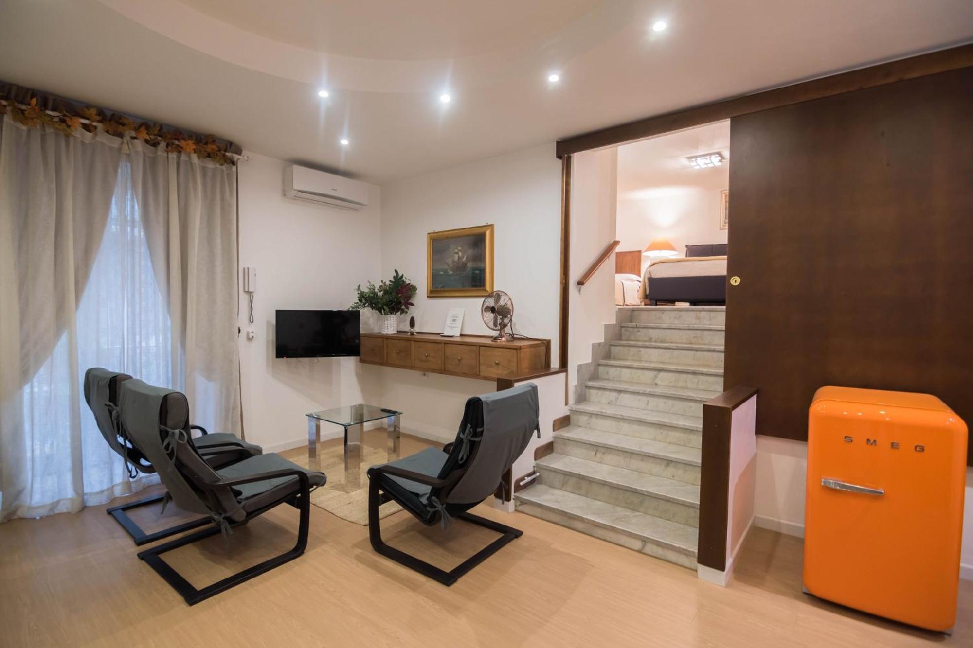 La Residenza Napoli Chiaia Short Let Apartment Superior Via Chiaia 82 외부 사진